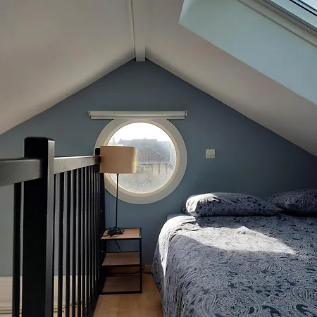Alloggio in famiglia Avec Mezzanine Dans Maison D'artiste *